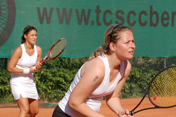 Nicole Thron und Jessica Strauchmann Nicole Thron und Jessica Strauchmann